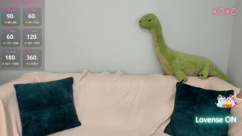 millibrooksss online show from April 3, 1:36 am