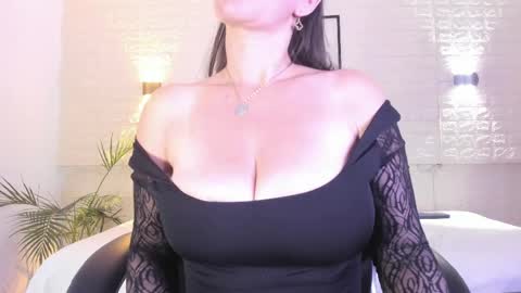 Millie online show from April 9, 7:52 pm