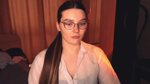 Millie online show from May 5, 12:19 pm
