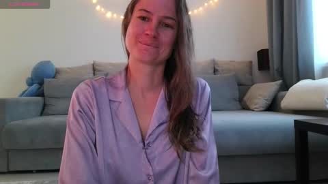 milly_browski online show from October 20, 1:47 pm