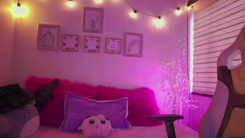MILLY online show from May 5, 7:17 pm