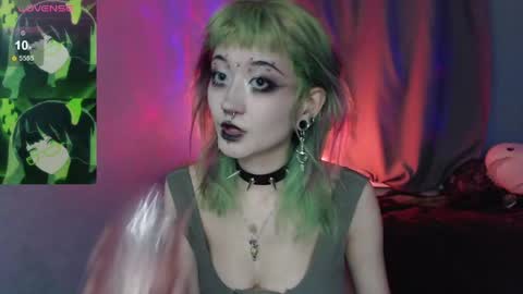 milten_trish online show from May 17, 11:26 pm