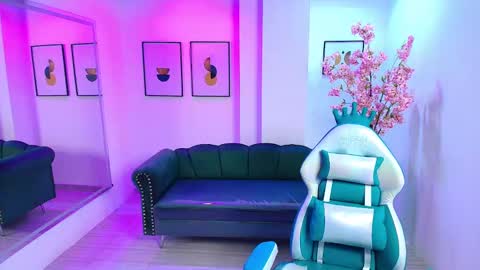 Milu ballmer  online show from February 11, 10:47 am