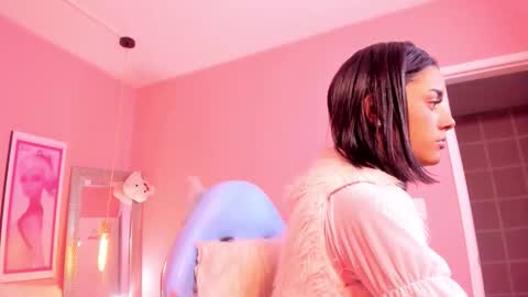 milu_carbajal_x online show from March 21, 3:44 am