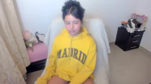 Mimii  online show from July 6, 3:12 am