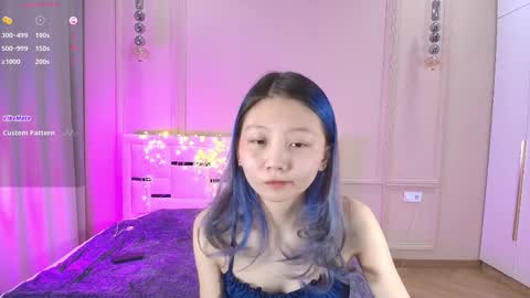 Mimi online show from March 27, 7:25 pm