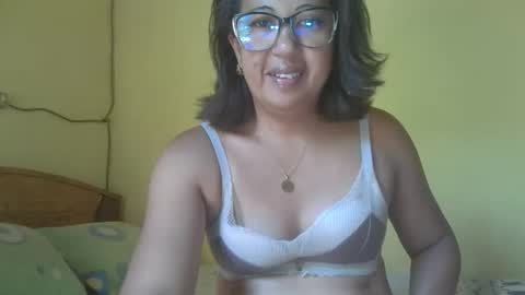 Snapshot of mimisou513 chatting on October 18, 7:33 am misou online show from October 18, 7:33 am