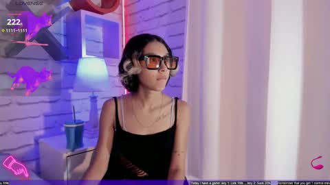 Minji online show from September 22, 6:28 pm
