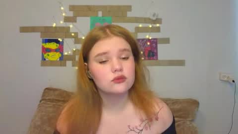 hi Im Mina  online show from May 13, 5:46 am