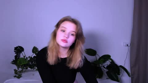 hi Im Mina  online show from January 23, 9:29 am
