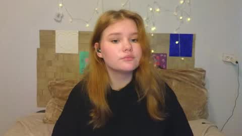 hi Im Mina  online show from May 17, 10:47 am