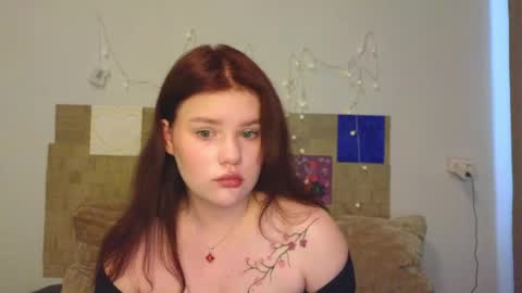 hi Im Mina  online show from May 21, 8:56 am