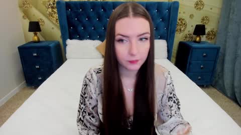 minchelskatrina online show from December 25, 7:24 am