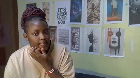 mini_karee online show from April 6, 10:38 am