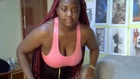 mini_karee online show from March 9, 4:10 pm