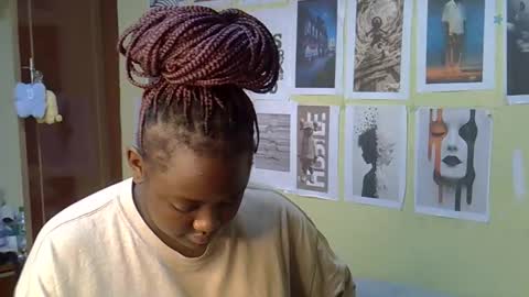 mini_karee online show from March 28, 10:04 am