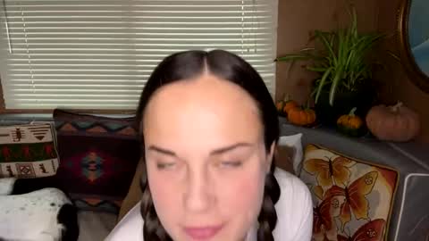 Snapshot of minimaggie chatting on September 23, 6:39 pm minimaggie online show from September 23, 6:39 pm