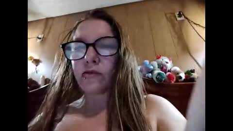 minimissadventures online show from January 10, 5:12 am