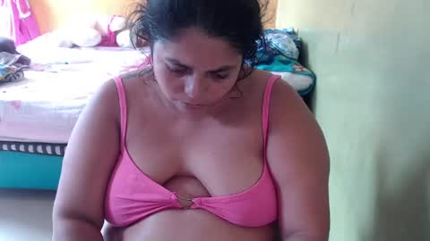 Andrea online show from May 9, 8:11 pm