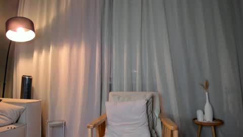 minnie_jin online show from November 30, 1:59 pm