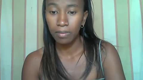 Snapshot of minouch211907 chatting on February 27, 5:34 am minouch211907 online show from February 27, 5:34 am