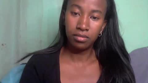minouch211907 online show from May 9, 3:30 am