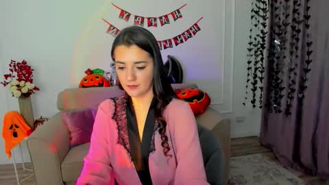 Jessi online show from November 3, 8:13 pm