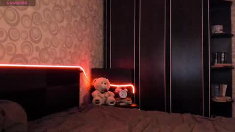 Hi Im Naomi online show from December 20, 1:20 am