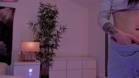 Mira online show from March 29, 2:54 am