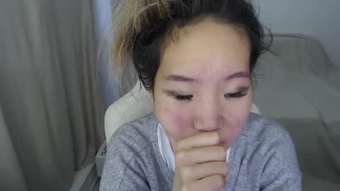 mira_g online show from December 19, 11:35 am