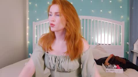 Snapshot of mira_glace chatting on March 5, 10:11 am Mira3 online show from March 5, 10:11 am