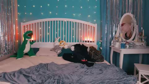 Mira3 online show from December 18, 12:43 pm