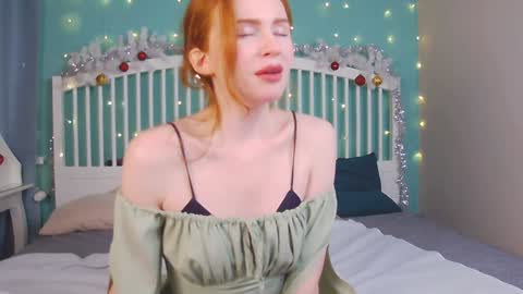 Snapshot of mira_glace chatting on January 23, 11:58 am Mira3 online show from January 23, 11:58 am