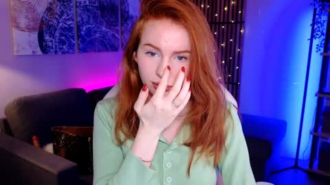 Snapshot of mira_glace chatting on January 25, 11:46 am Mira3 online show from January 25, 11:46 am