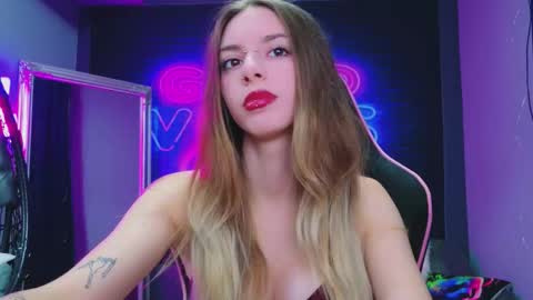 mira_lynxx online show from February 3, 6:40 am