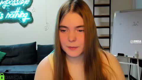 miraa_bloom online show from January 6, 5:49 pm