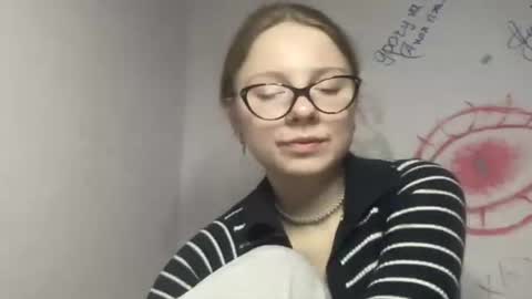Stellary online show from October 3, 1:38 pm