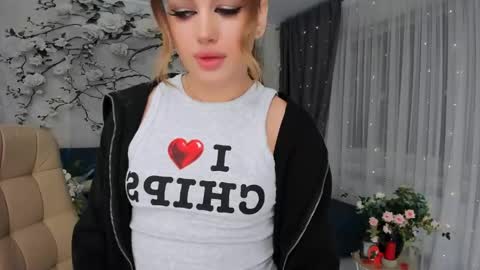 Emma online show from May 1, 4:21 pm