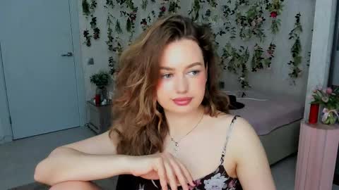 Emma online show from May 17, 10:03 am