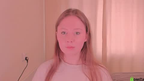 Kira online show from May 26, 1:54 pm