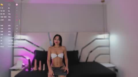 Miranda  online show from October 5, 4:12 pm