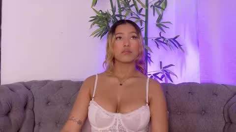 Miranda online show from December 18, 1:05 pm