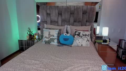 Miranda online show from December 28, 2:33 am