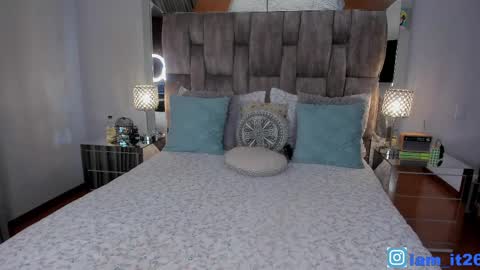 Miranda online show from May 20, 1:24 am