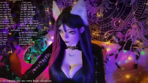 mirareed online show from May 3, 10:46 pm