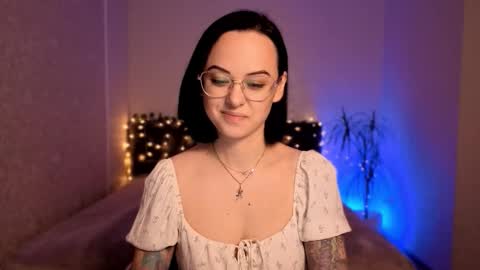 MiraSkyy online show from December 19, 9:40 pm