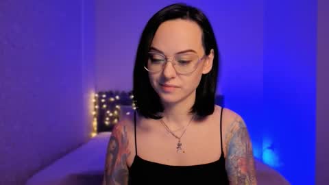 MiraSkyy online show from March 4, 9:32 pm