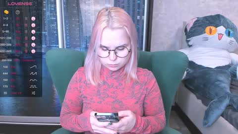 Snapshot of miray_kuriyama chatting on January 12, 5:54 pm Kira online show from January 12, 5:54 pm
