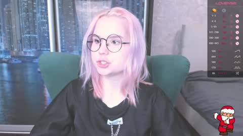 Snapshot of miray_kuriyama chatting on December 30, 12:42 pm Kira online show from December 30, 12:42 pm