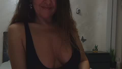 miriam04 online show from May 23, 9:35 pm